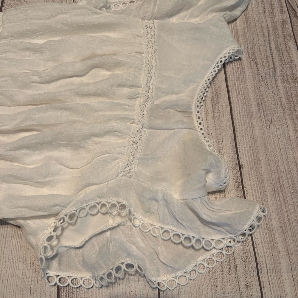 Elegant White Summer Dress - Picture 3 of 7